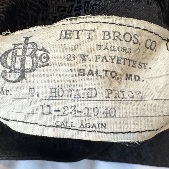 Vintage Tuxedo Vest, Circa 1940, approximate size medium - Picture 8 of 10